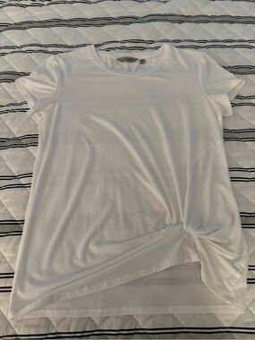 Athleta Essence White Side Twist Tee Women’s Size Small Round Neck Short Sleeve